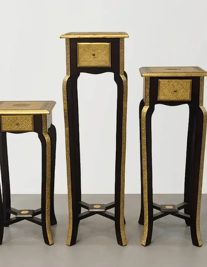 Luxury Home Decor Trends 2026: 10 Timeless Ideas to Elevate Your Living Space 15 PEDESTAL TABLE SET